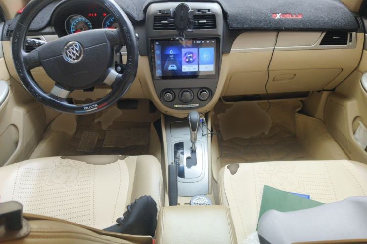 Used Buick Excelle 2013 1.5L Automatic Classic Model Center Console