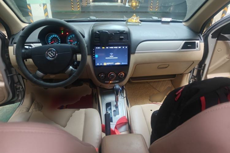 Used Buick Excelle 2013 1.5L Automatic Classic Model Center Console