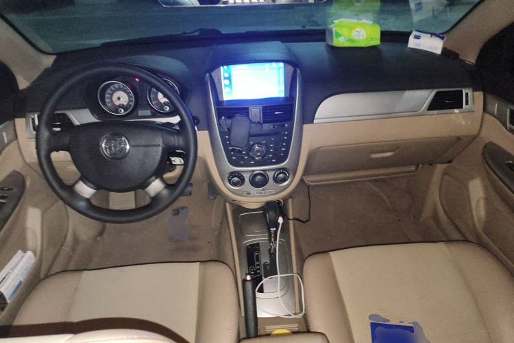 Used Buick Excelle 2013 1.5L Automatic Classic Model Center Console