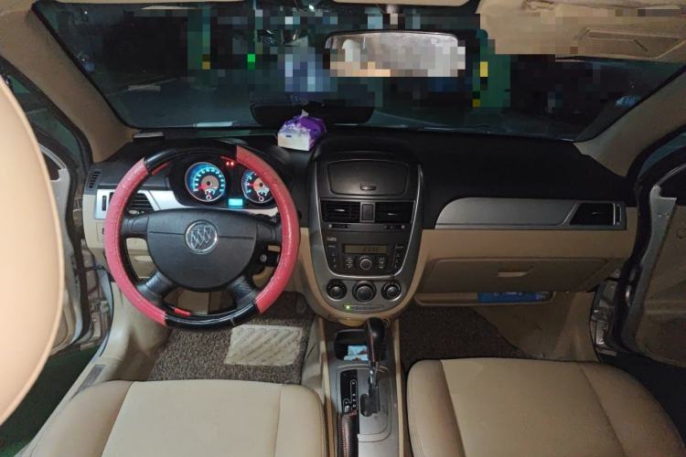 Used Buick Excelle 2013 1.5L Automatic Classic Model Center Console