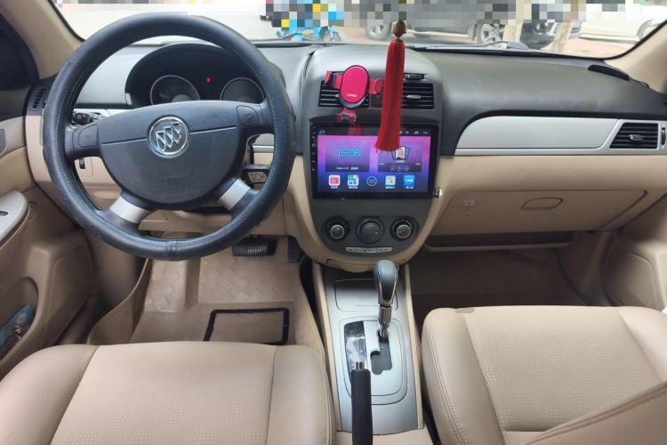 Used Buick Excelle 2013 1.5L Automatic Classic Model Center Console