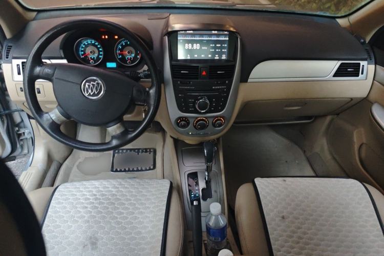 Used Buick Excelle 2013 1.5L Automatic Classic Model Center Console
