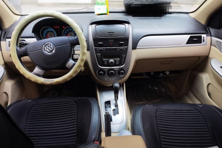 Used Buick Excelle 2013 1.5L Automatic Classic Model Center Console
