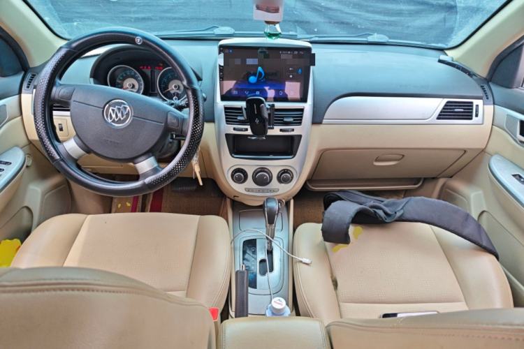 Used Buick Excelle 2013 1.5L Automatic Classic Model Center Console