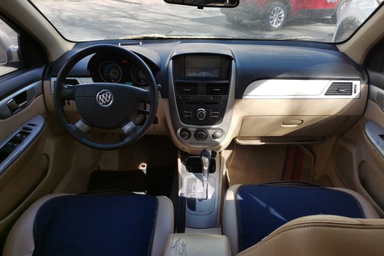 Used Buick Excelle 2013 1.5L Automatic Classic Model Center Console