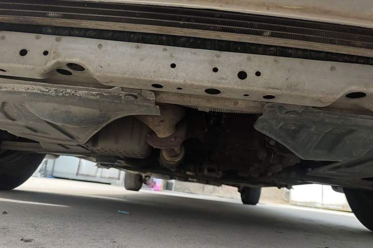 Used Buick Excelle 2013 1.5L Automatic Classic Model Chassis Front