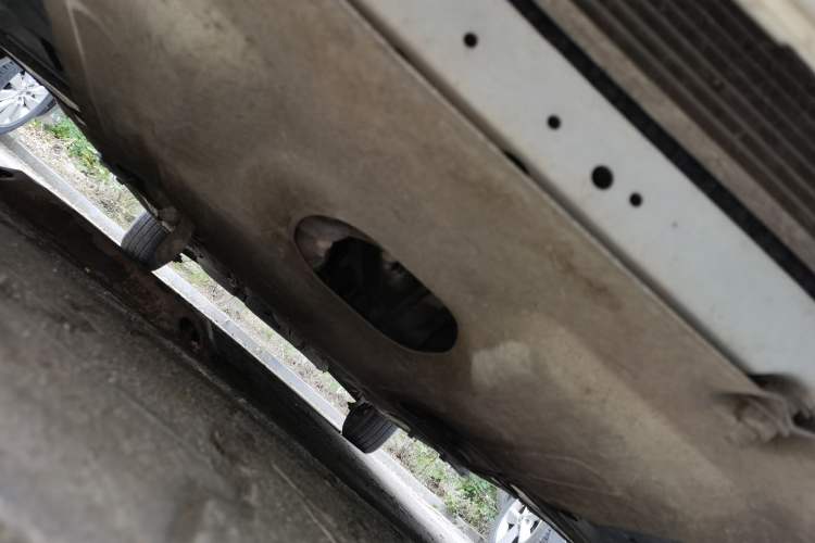 Used Buick Excelle 2013 1.5L Manual Classic Model Chassis Front