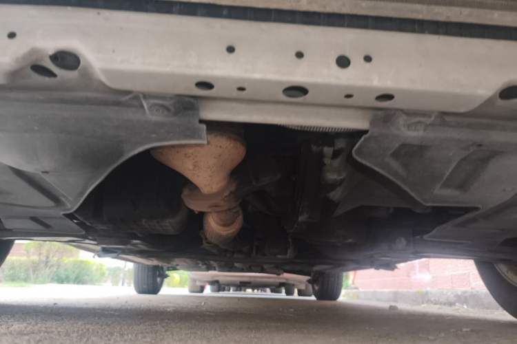 Used Buick Excelle 2013 1.5L Manual Classic Model Chassis Front