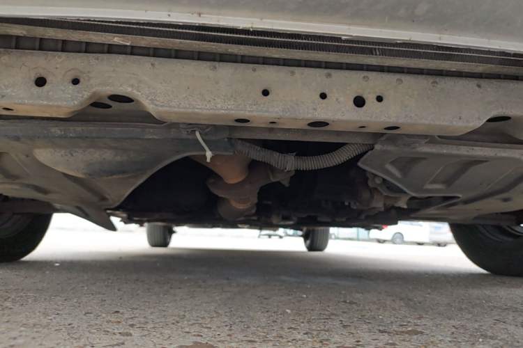 Used Buick Excelle 2013 1.5L Automatic Classic Model Chassis Front