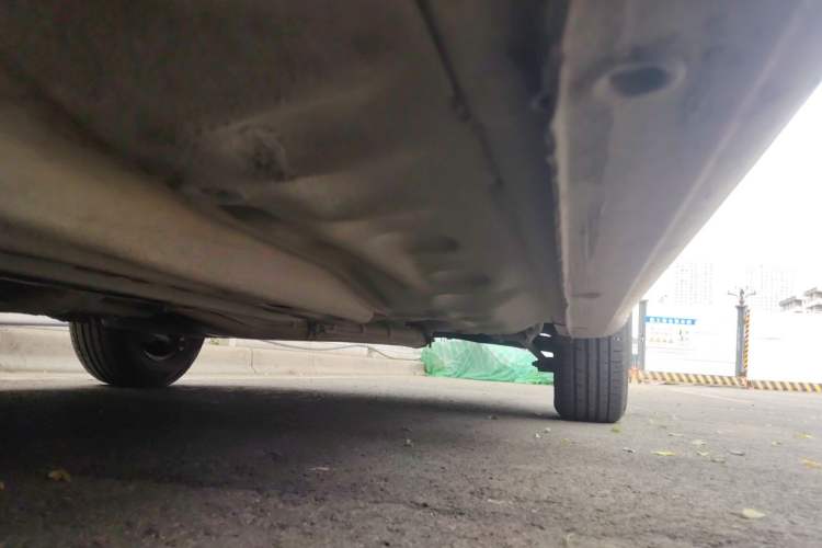Used Buick Excelle 2013 1.5L Automatic Classic Model Chassis Front Left