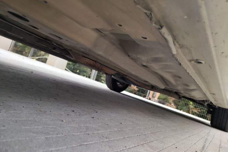 Used Buick Excelle 2013 1.5L Automatic Classic Model Chassis Front Left