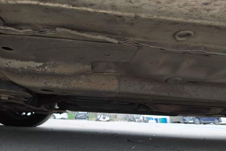 Used Buick Excelle 2013 1.5L Automatic Classic Model Chassis Front Left