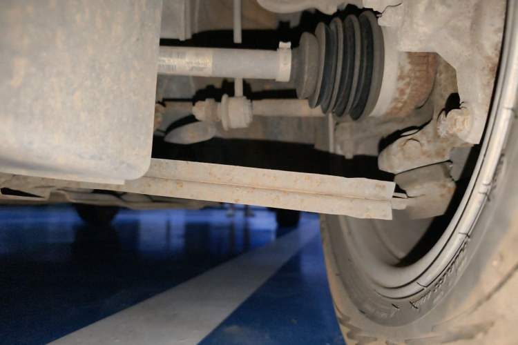 Used Buick Excelle 2013 1.5L Manual Classic Model Chassis Front Left