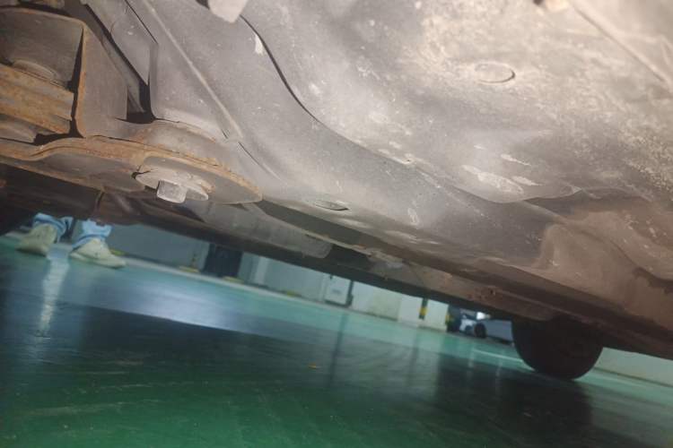 Used Buick Excelle 2013 1.5L Manual Classic Model Chassis Front Left