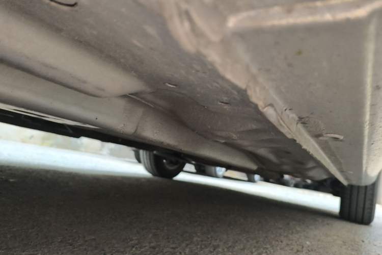 Used Buick Excelle 2013 1.5L Automatic Classic Model Chassis Front Left