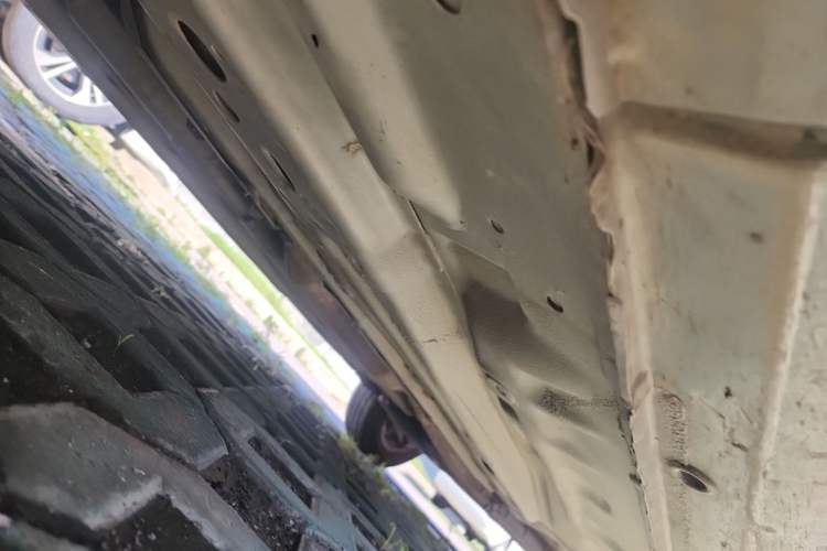 Used Buick Excelle 2013 1.5L Automatic Classic Model Chassis Front Left