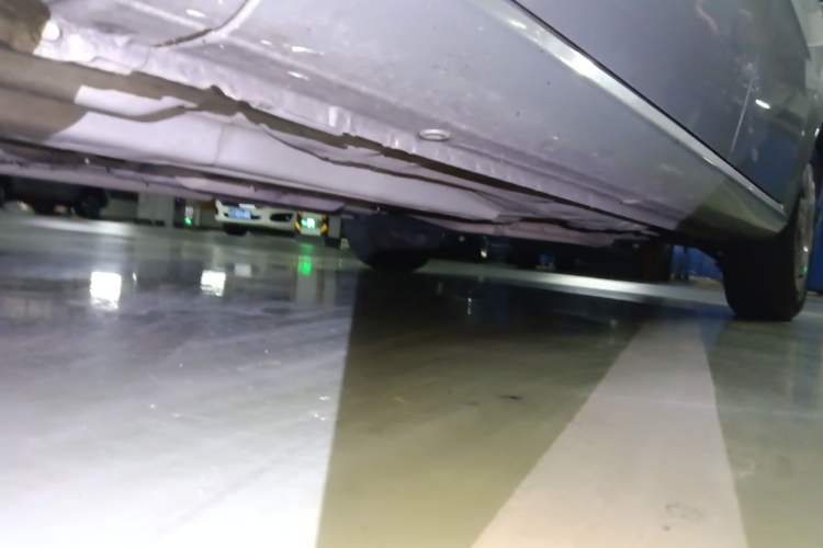 Used Buick Excelle 2013 1.5L Manual Classic Model Chassis Front Left