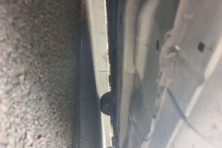 Used Buick Excelle 2013 1.5L Automatic Classic Model Chassis Front Left
