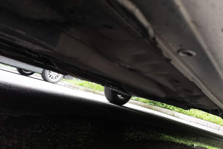 Used Buick Excelle 2013 1.5L Automatic Classic Model Chassis Front Left