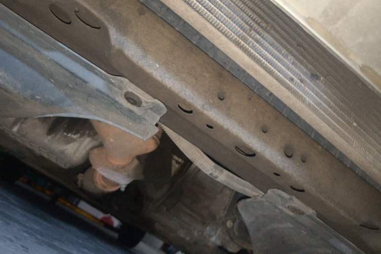 Used Buick Excelle 2013 1.5L Automatic Luxury Model Chassis Front