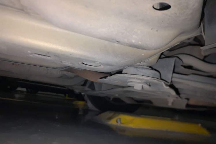 Used Buick Excelle 2013 1.5L Automatic Classic Model Chassis Front Right