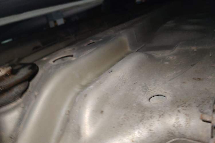 Used Buick Excelle 2013 1.5L Automatic Classic Model Chassis Front Right