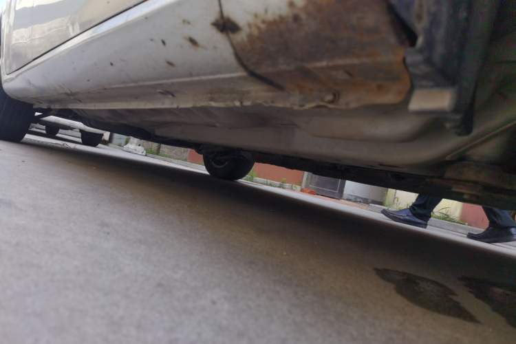 Used Buick Excelle 2013 1.5L Manual Classic Model Chassis Front Right