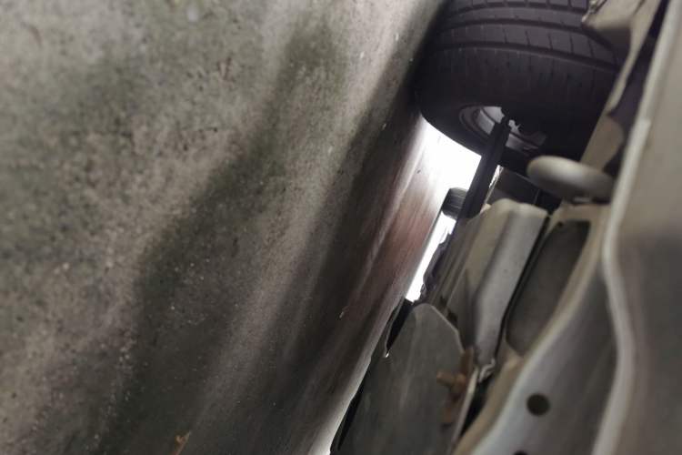 Used Buick Excelle 2013 1.5L Automatic Classic Model Chassis Front Right
