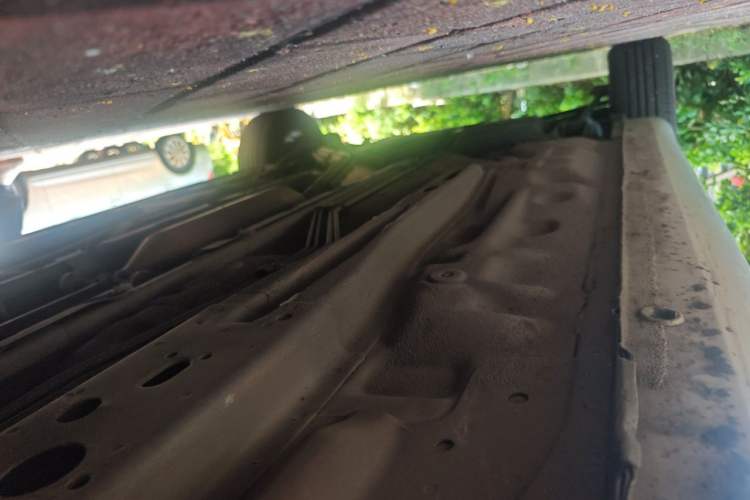 Used Buick Excelle 2013 1.5L Automatic Classic Model Chassis Front Right