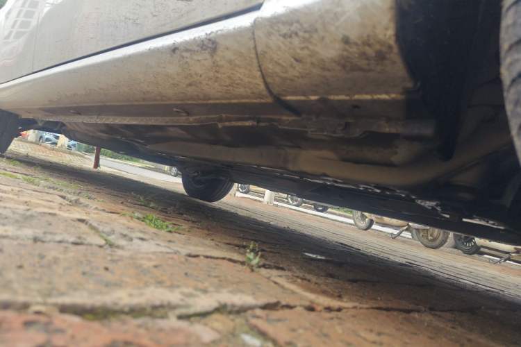 Used Buick Excelle 2013 1.5L Manual Classic Model Chassis Front Right
