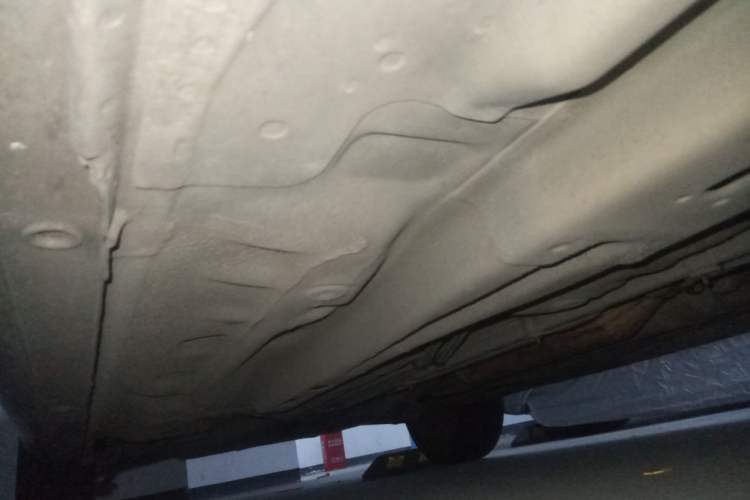 Used Buick Excelle 2013 1.5L Automatic Classic Model Chassis Front Right
