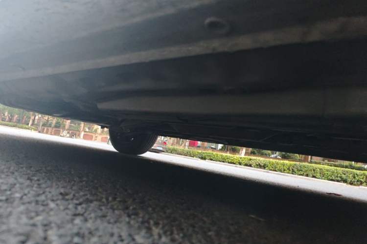 Used Buick Excelle 2013 1.5L Automatic Classic Model Chassis Front Right