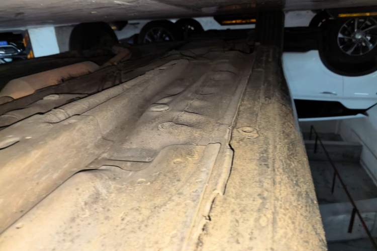 Used Buick Excelle 2013 1.5L Manual Luxury Model Chassis Front Right