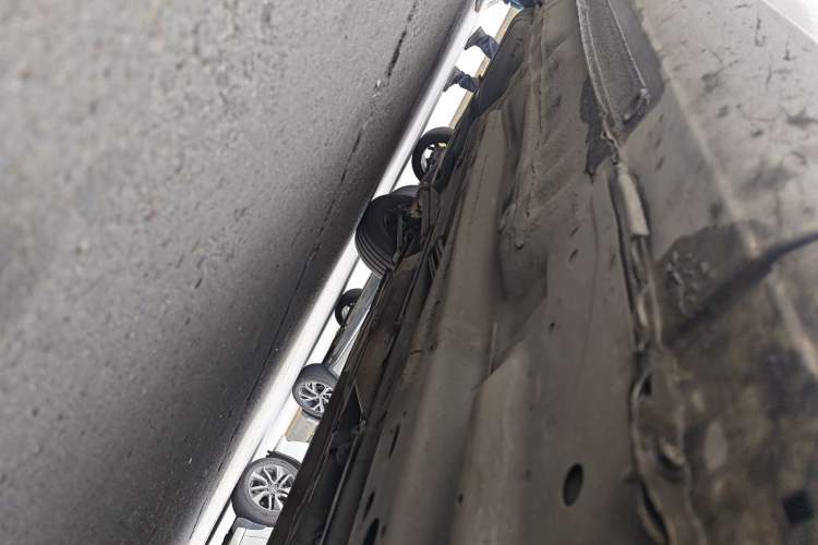 Used Buick Excelle 2013 1.5L Automatic Classic Model Chassis Front Right