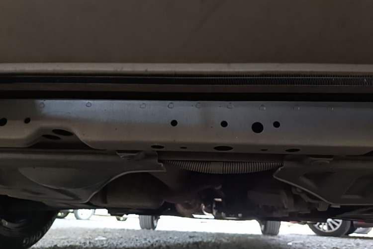 Used Buick Excelle 2013 1.5L Automatic Classic Model Chassis Front