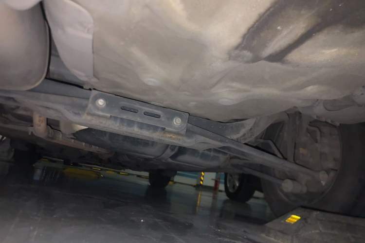 Used Buick Excelle 2013 1.5L Automatic Classic Model Chassis Rear