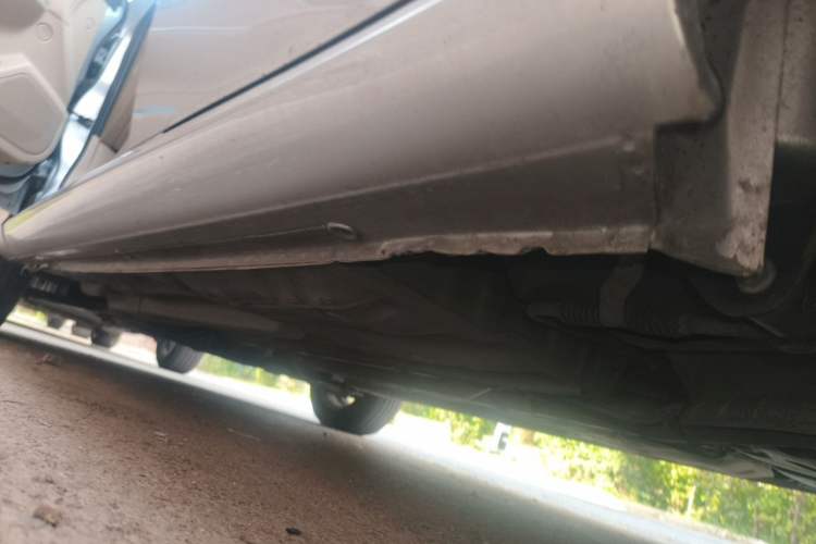 Used Buick Excelle 2013 1.5L Manual Classic Model Chassis Rear Left