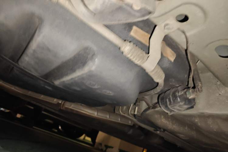 Used Buick Excelle 2013 1.5L Automatic Classic Model Chassis Rear Right