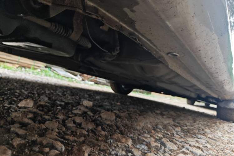 Used Buick Excelle 2013 1.5L Manual Classic Model Chassis Rear Right
