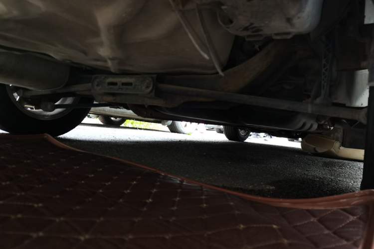 Used Buick Excelle 2013 1.5L Manual Classic Model Chassis Rear Right