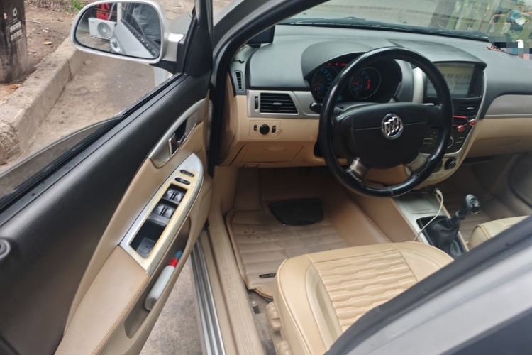Used Buick Excelle 2013 1.5L Manual Classic Model Driver Seat