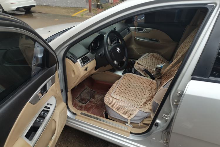 Used Buick Excelle 2013 1.5L Manual Classic Model Driver Seat