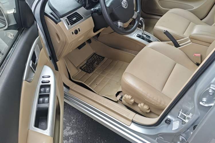 Used Buick Excelle 2013 1.5L Automatic Classic Model Driver Seat