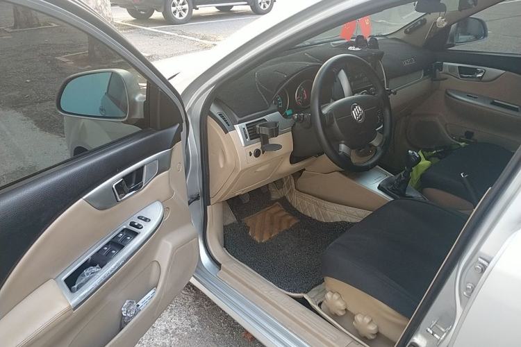 Used Buick Excelle 2013 1.5L Manual Luxury Model Driver Seat