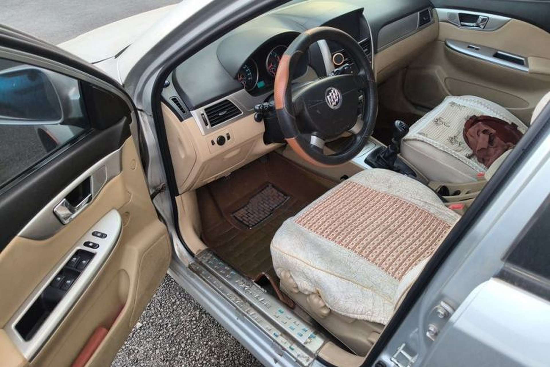 Used Buick Excelle 2013 1.5L Manual Classic Model Driver Seat