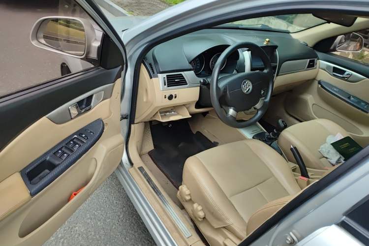Used Buick Excelle 2013 1.5L Manual Classic Model Driver Seat