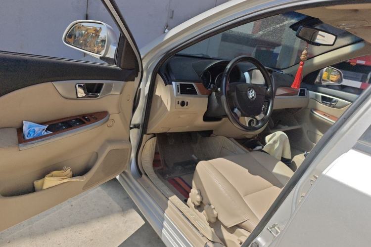 Used Buick Excelle 2013 1.5L Manual Luxury Model Driver Seat