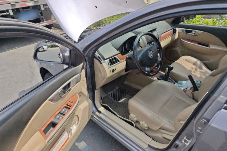 Used Buick Excelle 2013 1.5L Manual Luxury Model Driver Seat