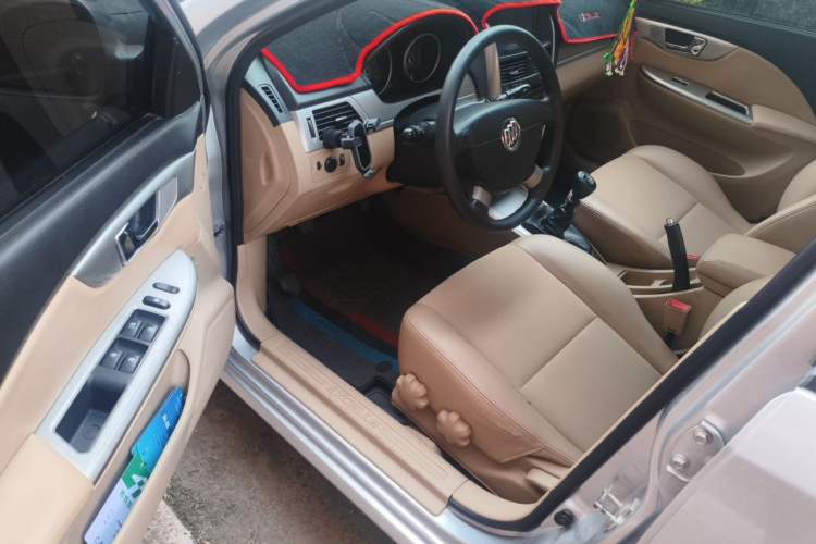 Used Buick Excelle 2013 1.5L Manual Classic Model Driver Seat