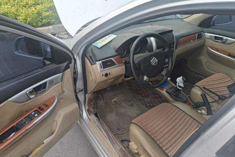 Used Buick Excelle 2013 1.5L Manual Luxury Model Driver Seat